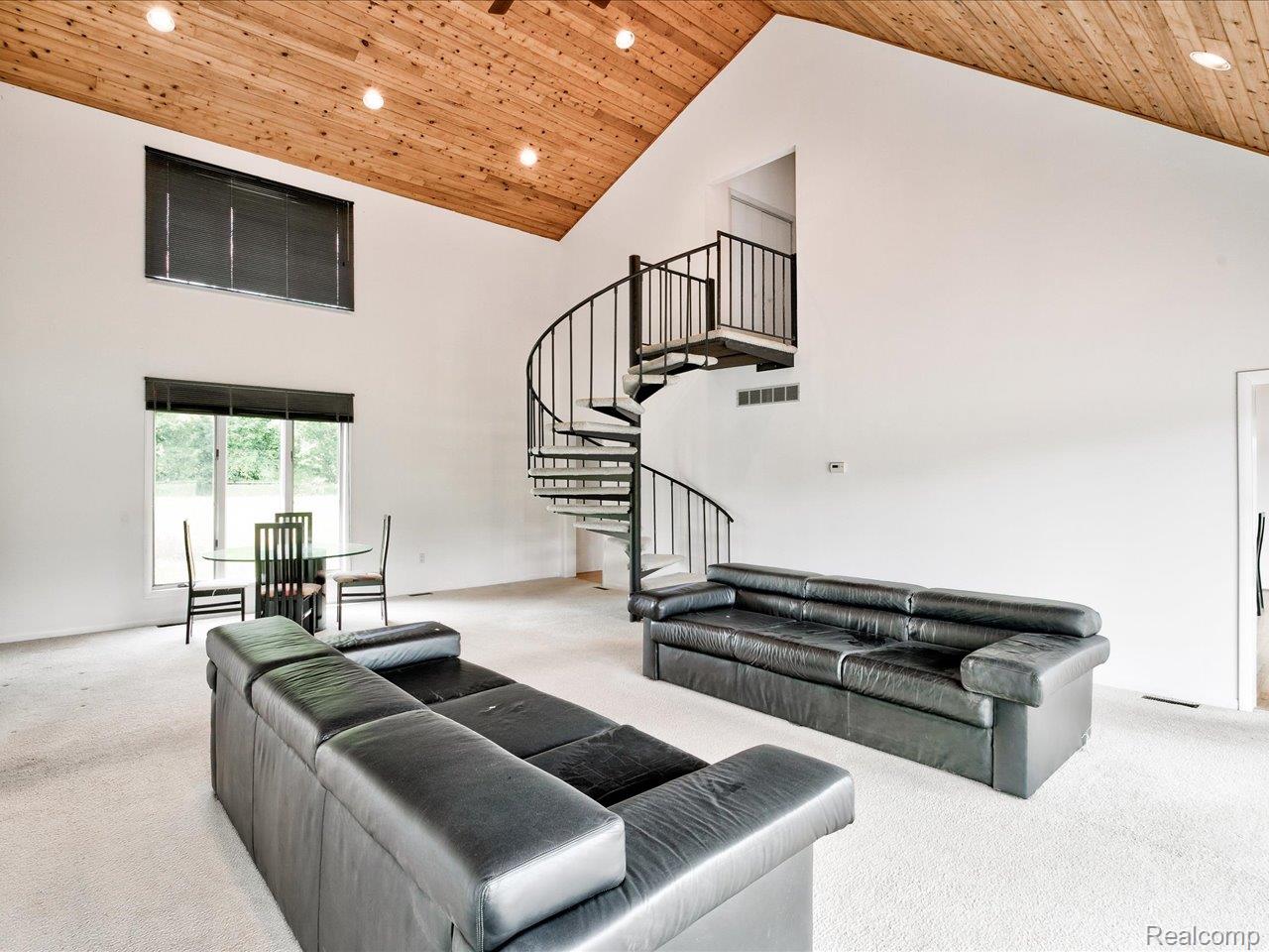 3845 Campbell Road