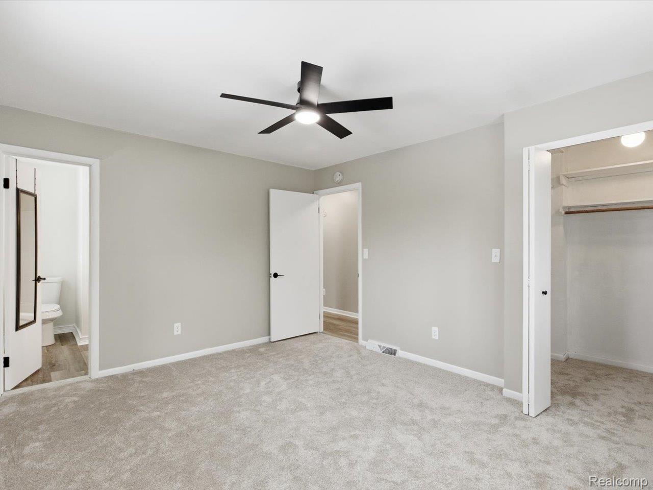 5837 Lakeshore Road