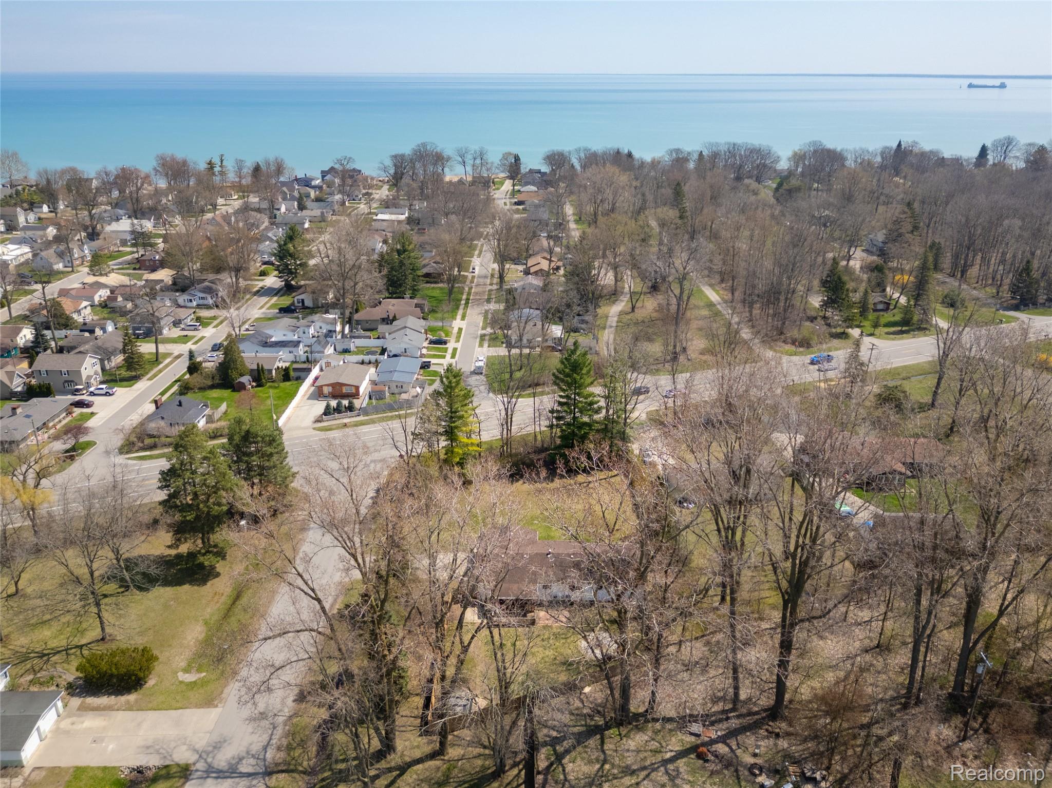 5837 Lakeshore Road