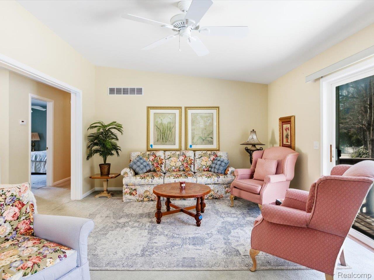 8431 Lakeshore Road