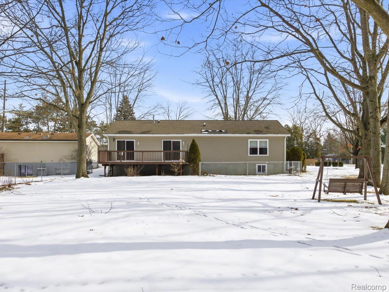 8431 Lakeshore Road