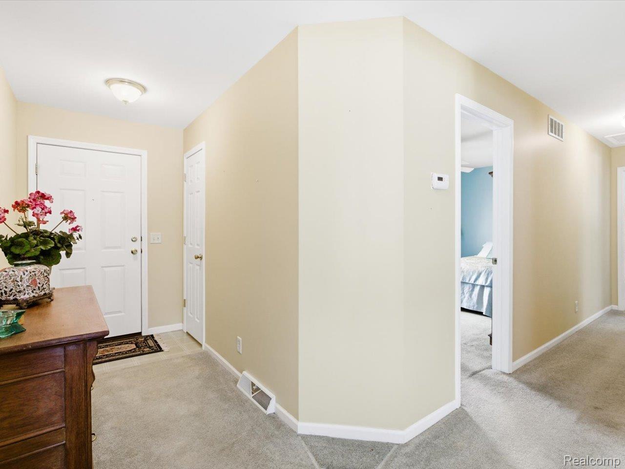 8431 Lakeshore Road