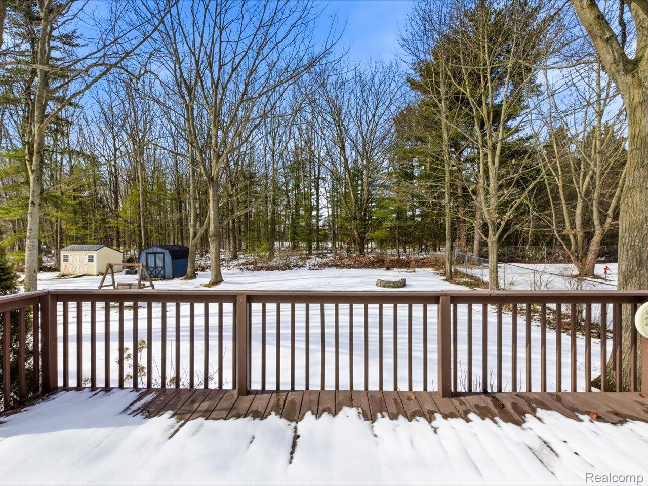 8431 Lakeshore Road