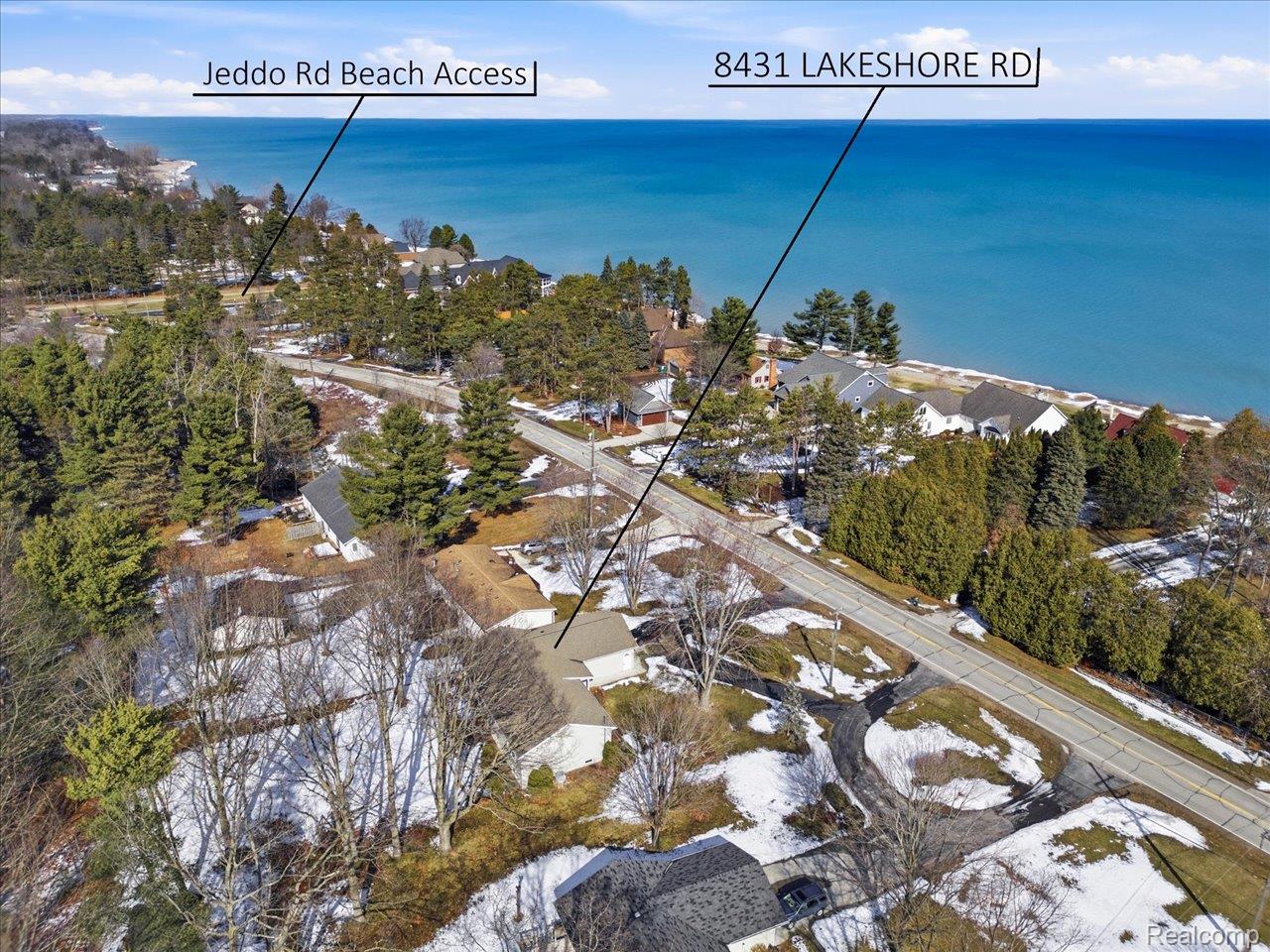 8431 Lakeshore Road
