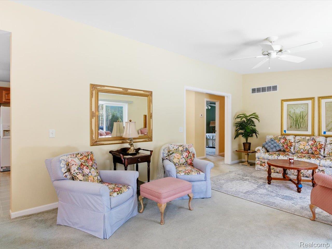 8431 Lakeshore Road