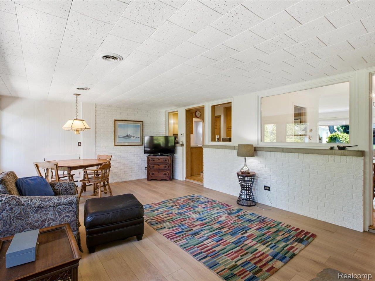 3431 Sherman Court