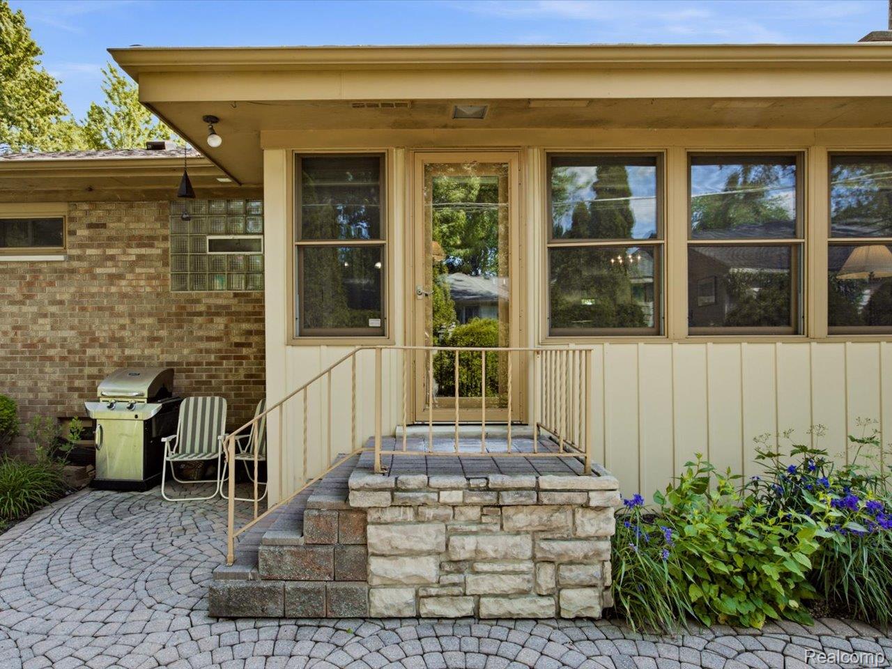 3431 Sherman Court