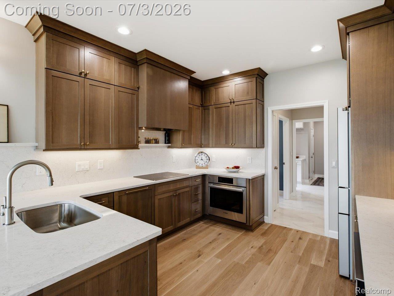 1564 Edison Shores Place Unit: 28