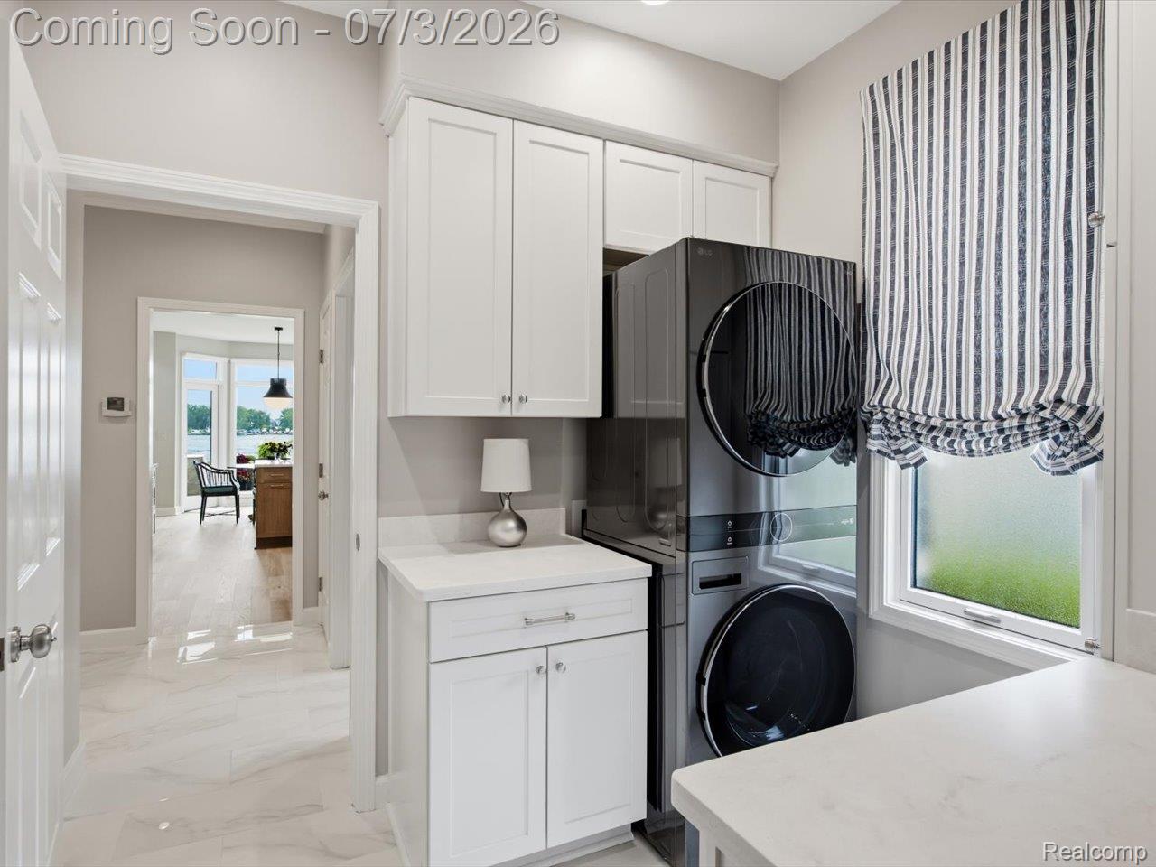 1564 Edison Shores Place Unit: 28