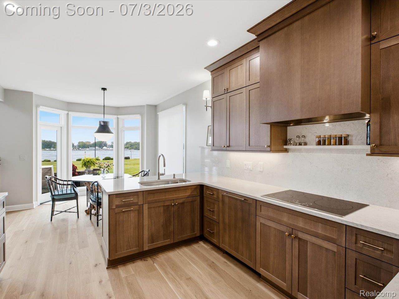 1564 Edison Shores Place Unit: 28