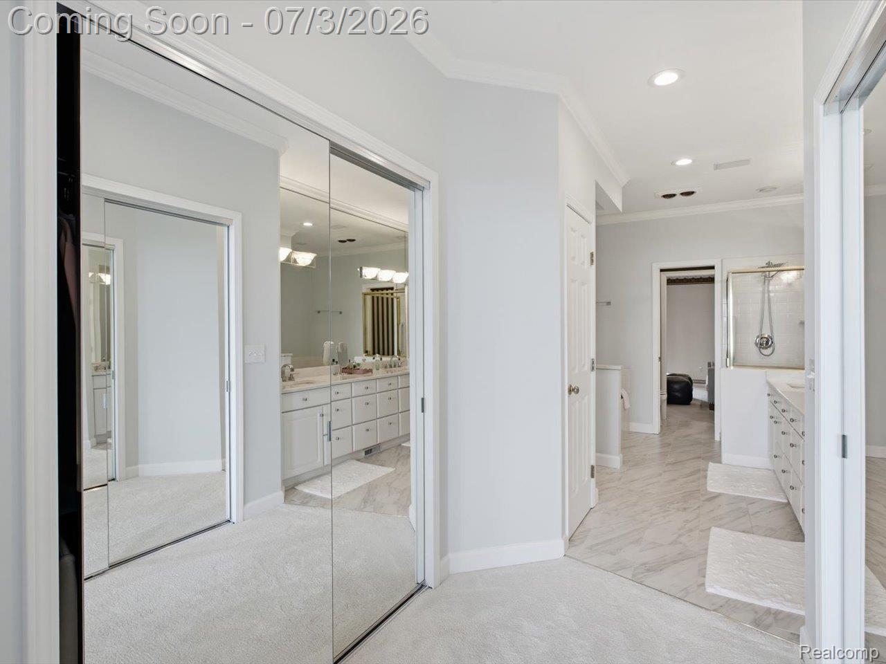 1564 Edison Shores Place Unit: 28