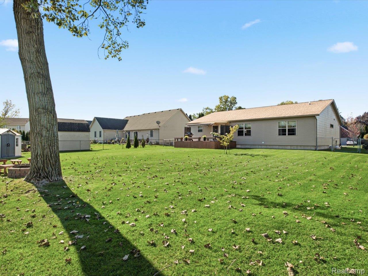 55 Rella Rae AVE