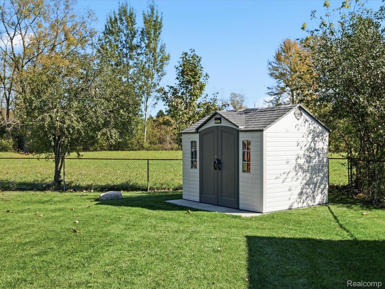55 Rella Rae AVE