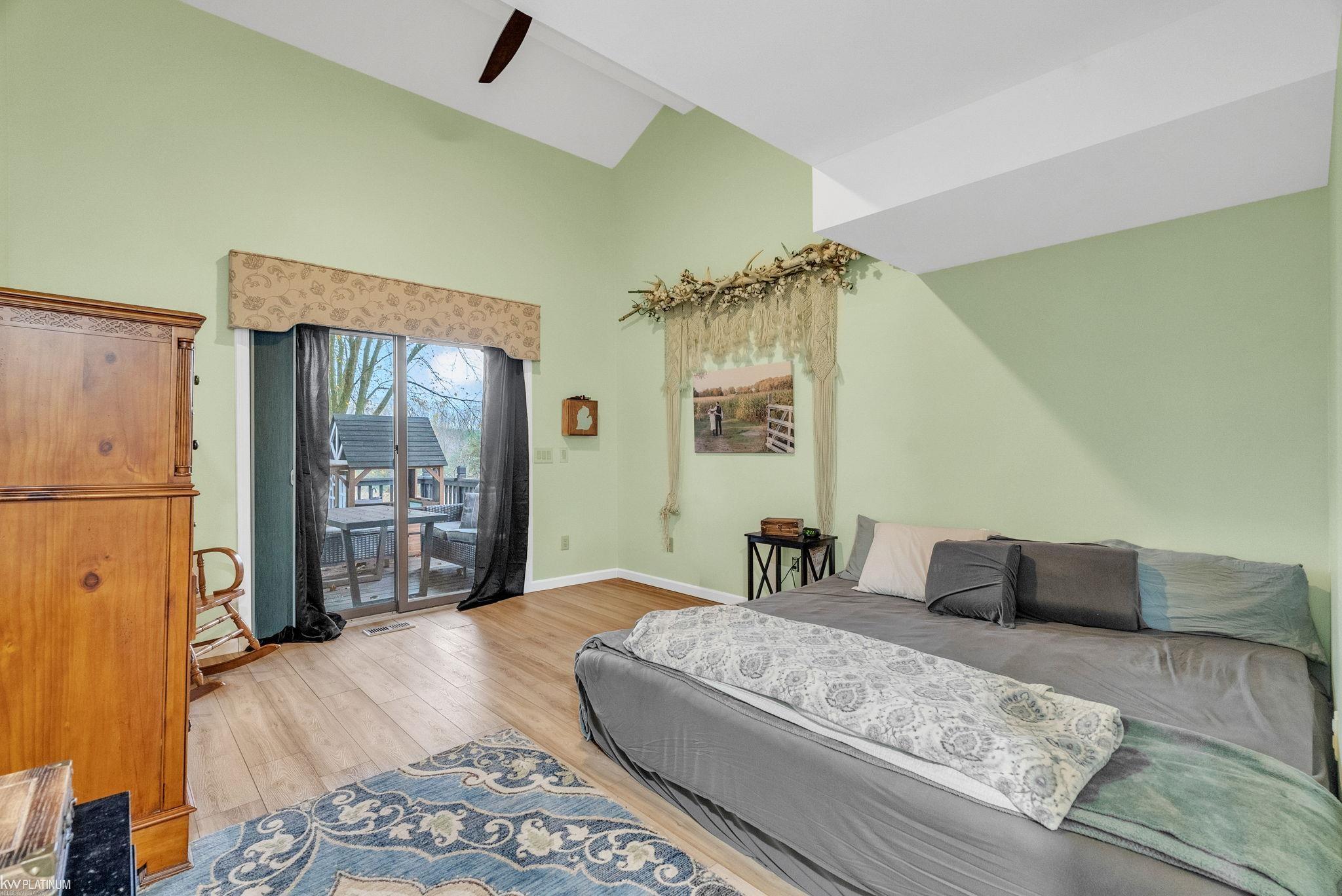 3419 Riverside Drive