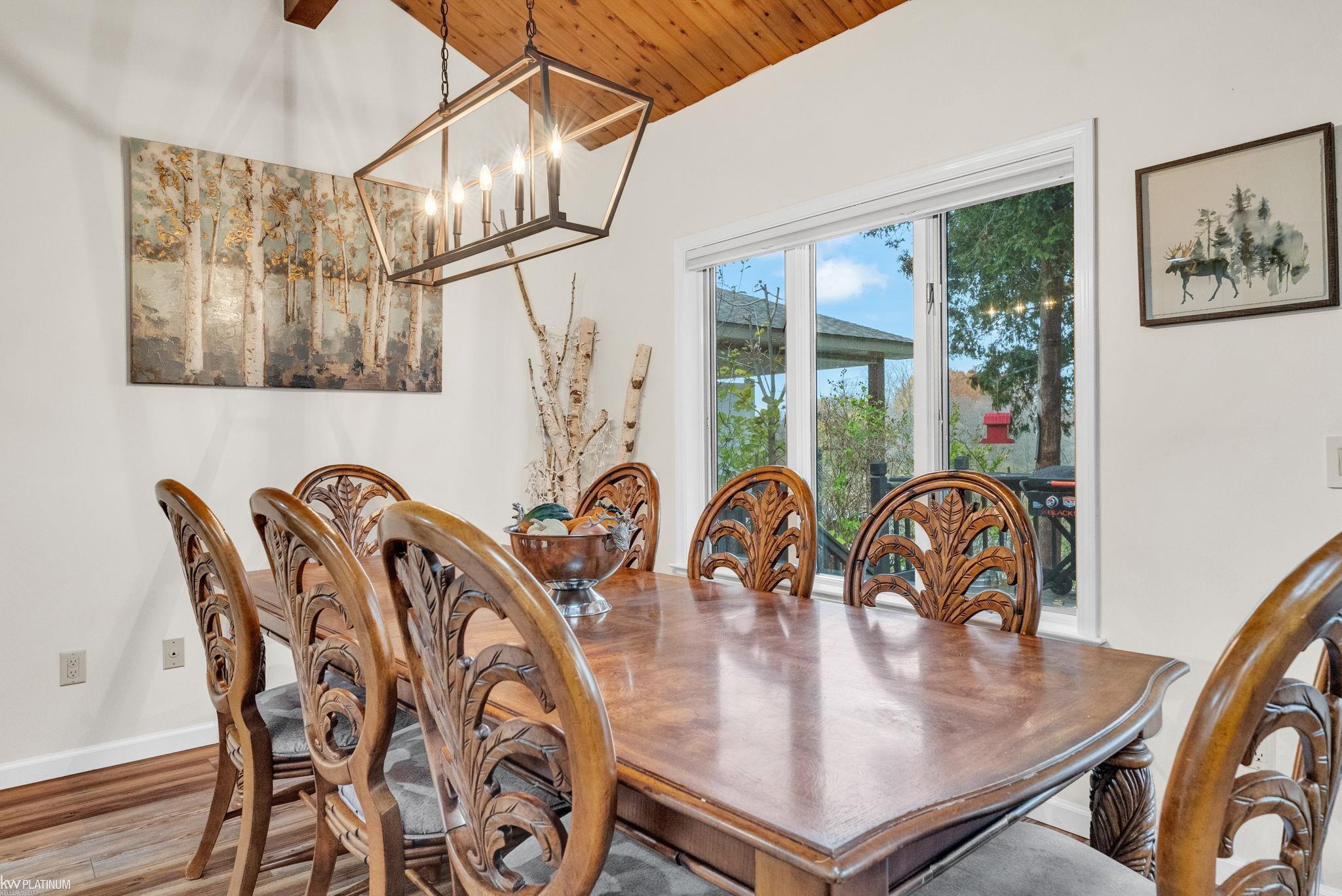 3419 Riverside Drive