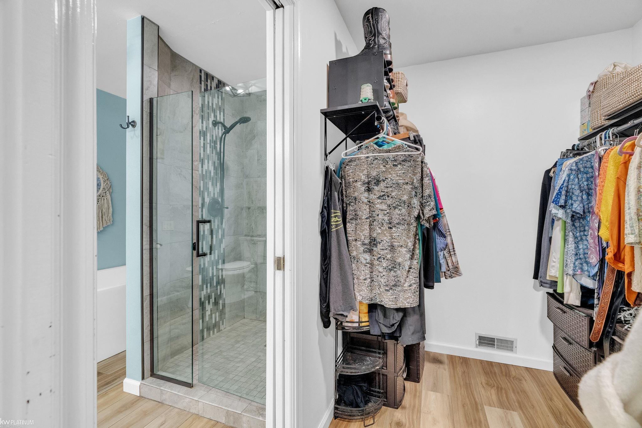 3419 Riverside Drive