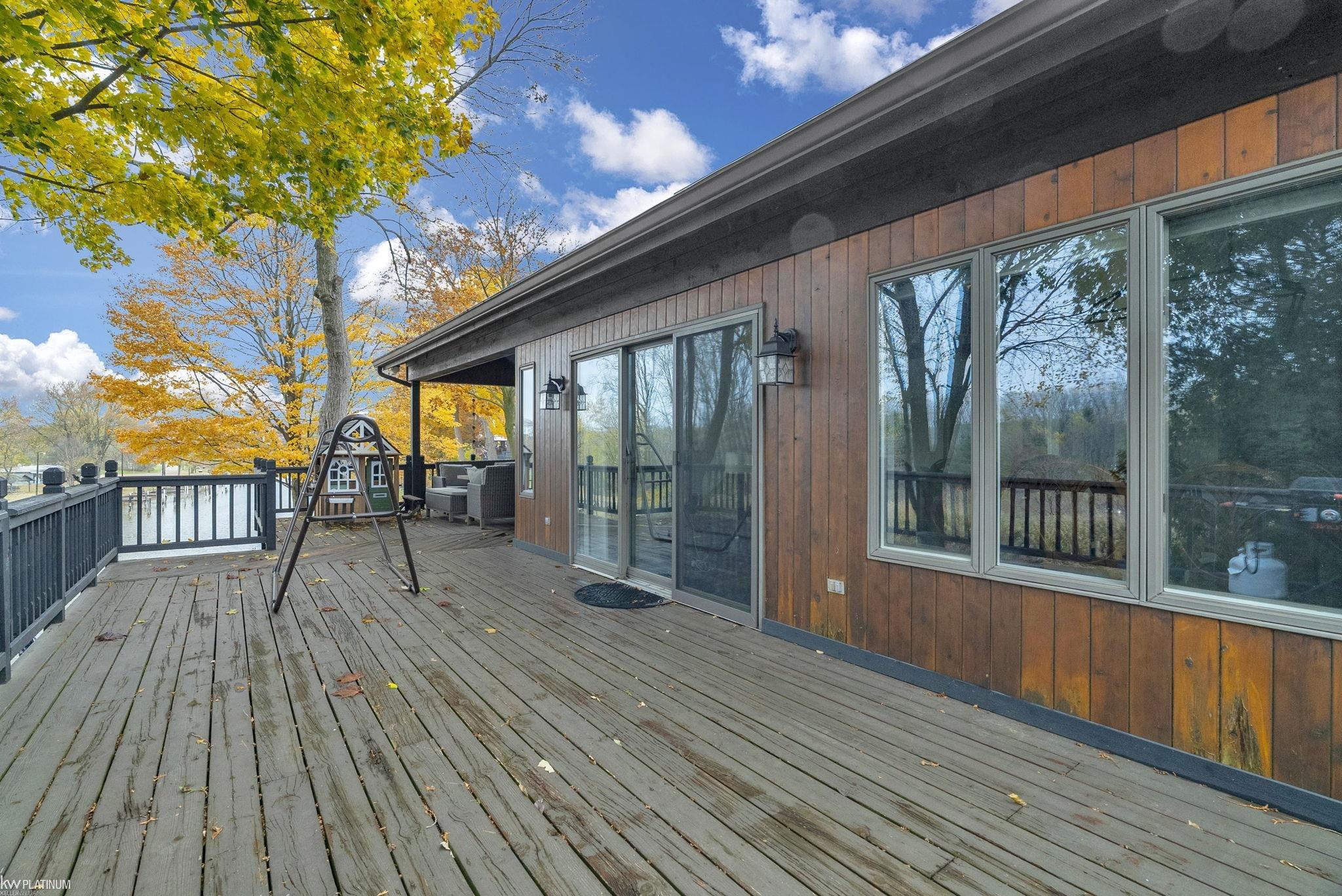 3419 Riverside Drive