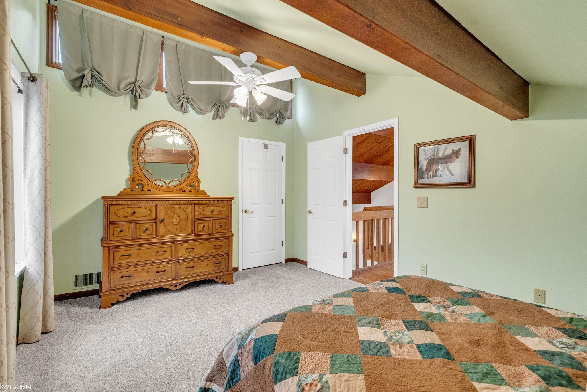 3419 Riverside Drive