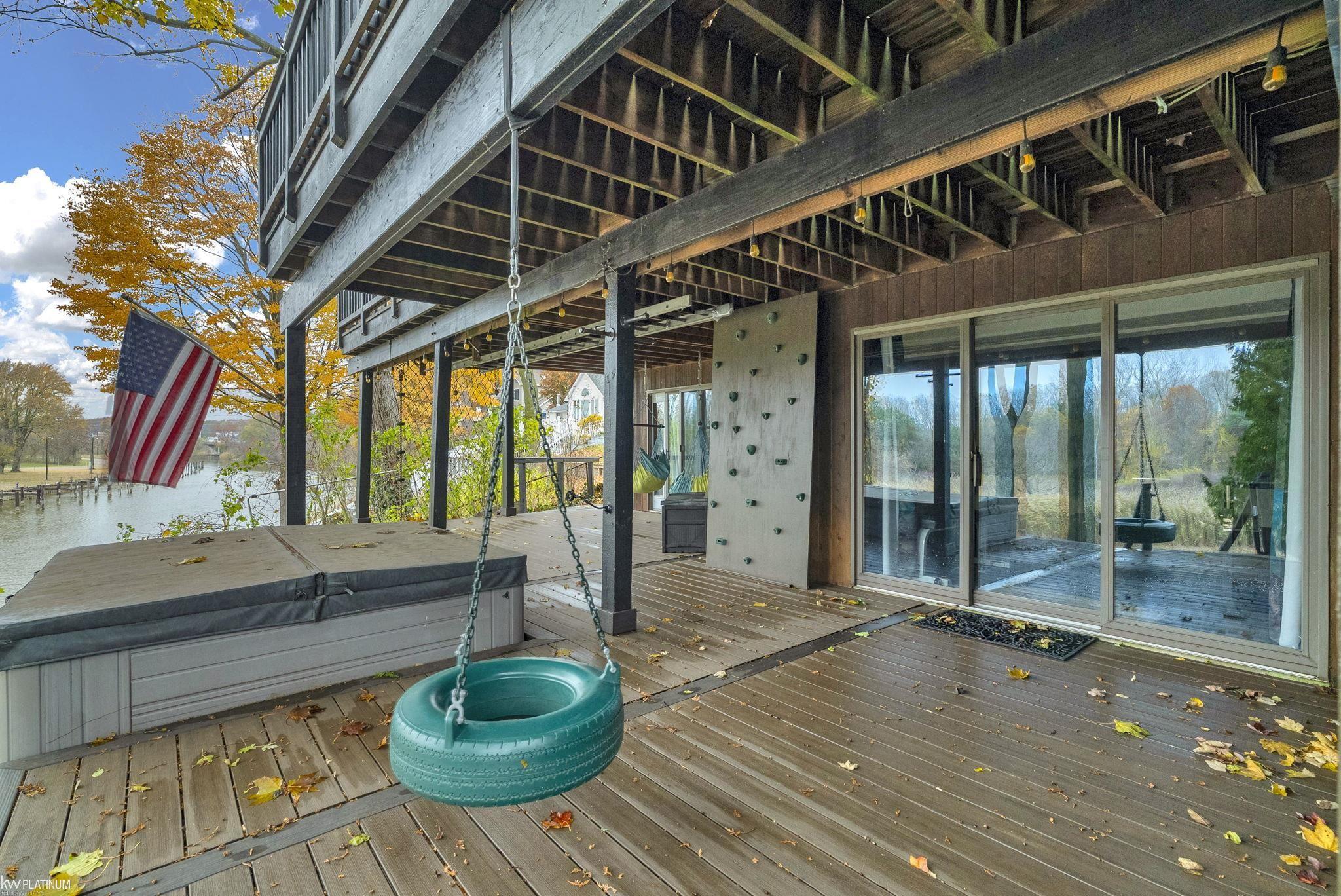 3419 Riverside Drive