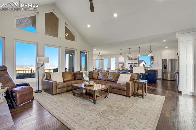 6875 Cowboy Ranch View