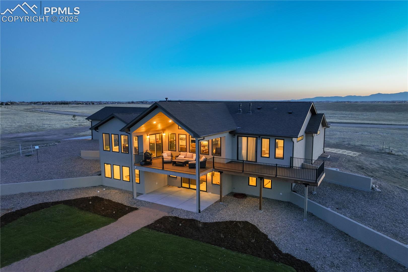 6875 Cowboy Ranch View