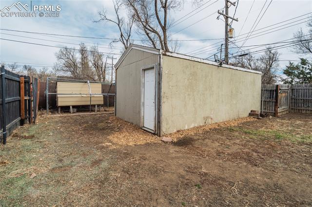 719 S Institute Street