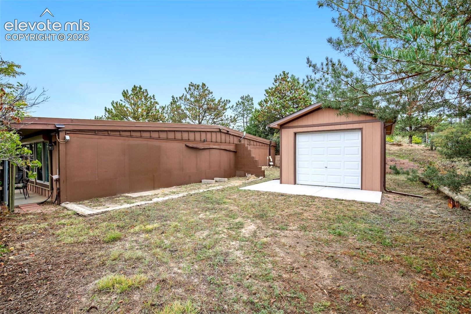 875 Eagle Rock Road