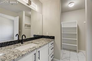 5518 Sunshade Point