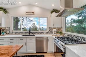 3965 Laura Road
