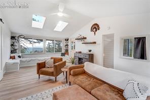 3965 Laura Road