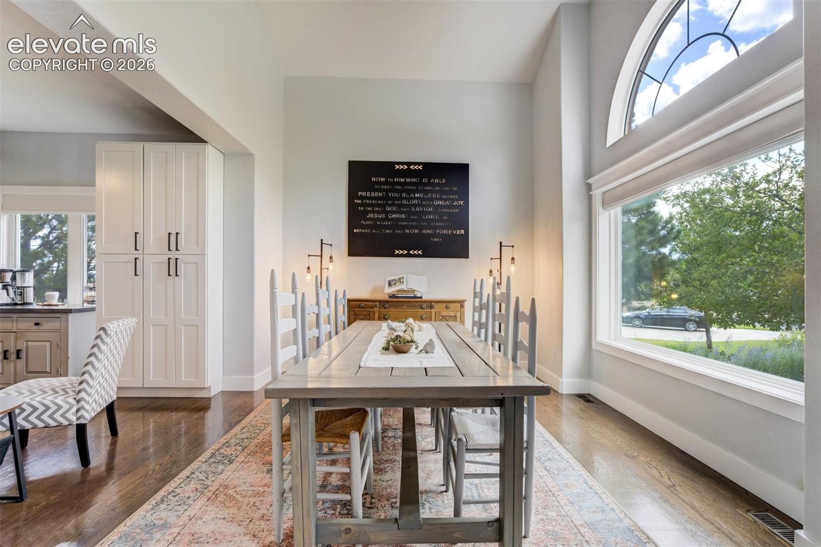 8415 Lauralwood Lane