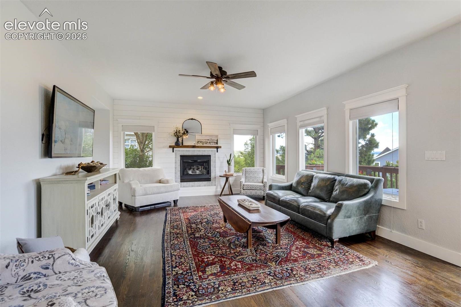 8415 Lauralwood Lane