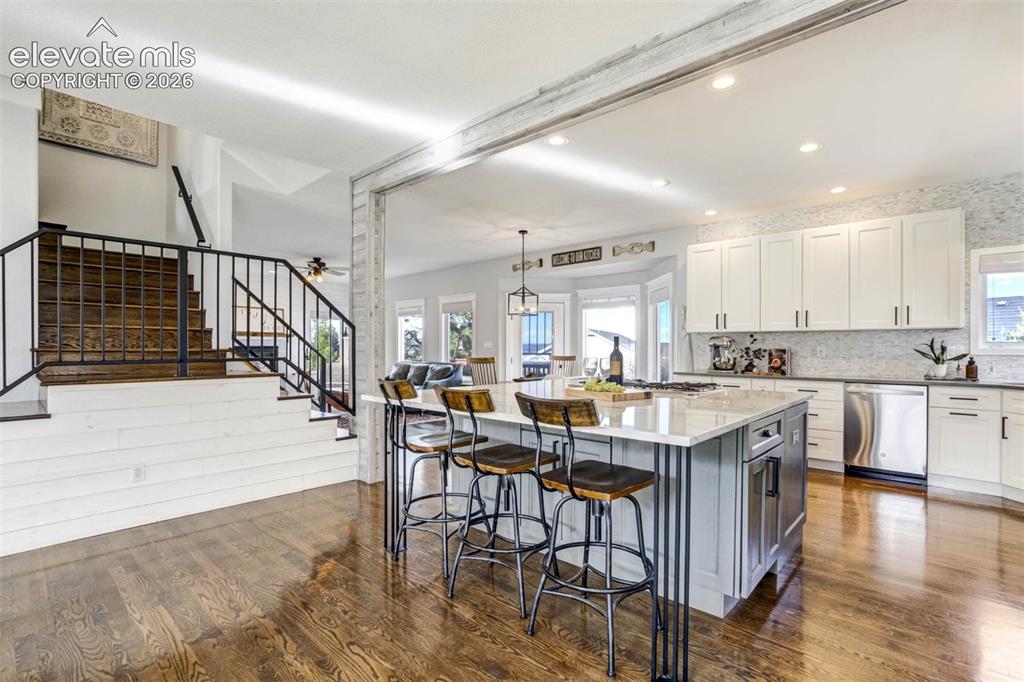 8415 Lauralwood Lane