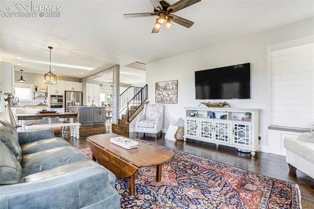 8415 Lauralwood Lane