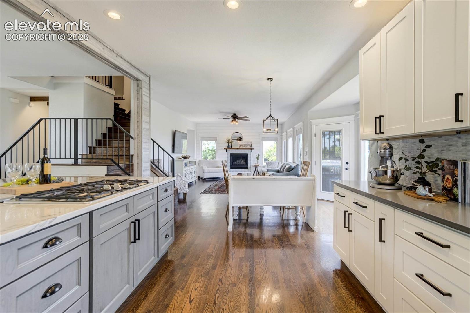 8415 Lauralwood Lane