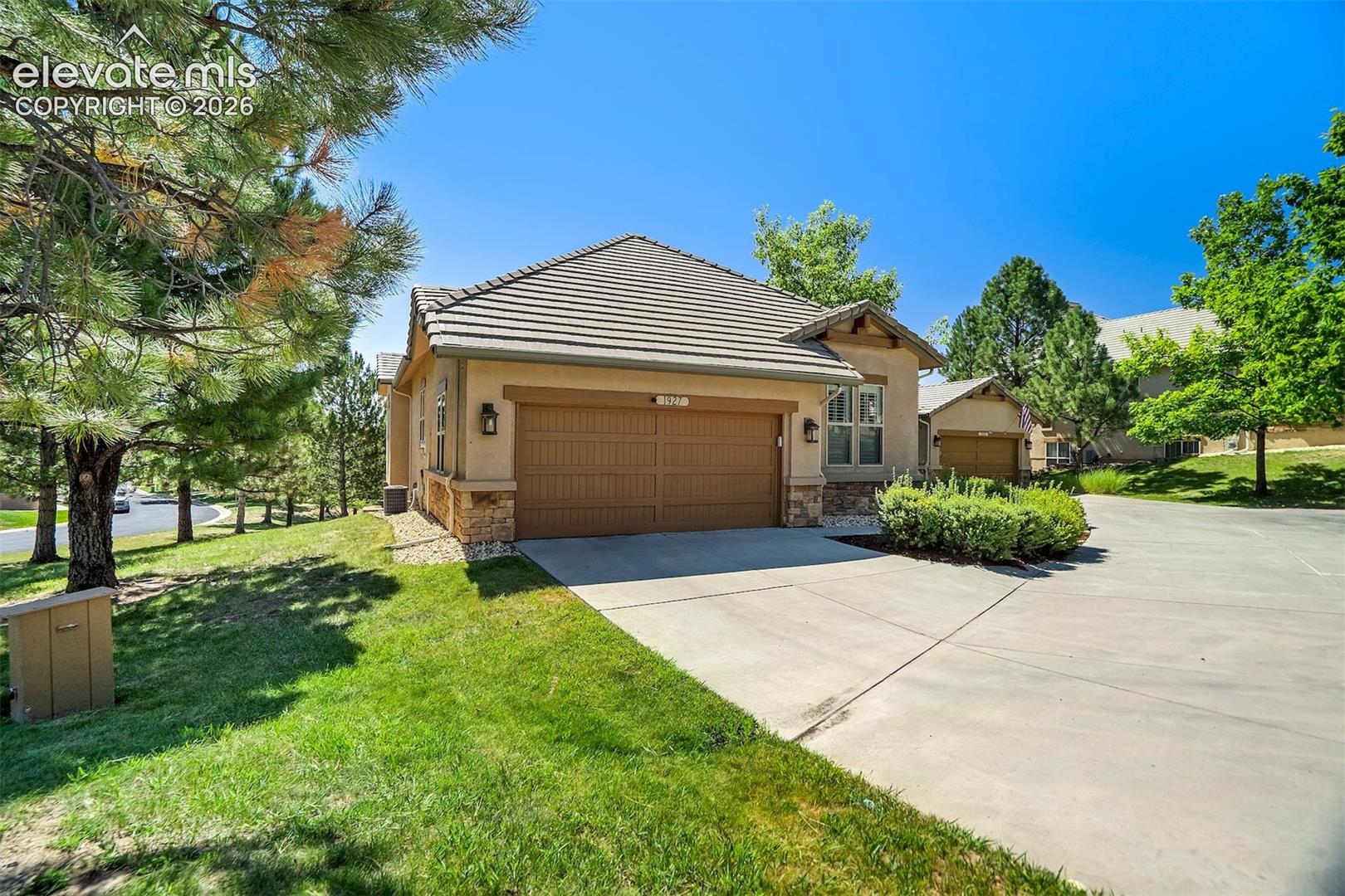 1927 Pine Mesa Grove Unit: C