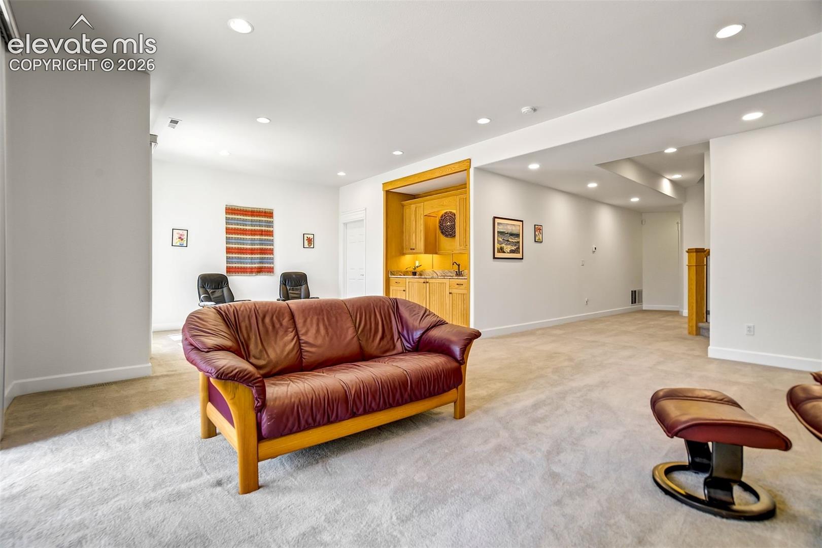 1927 Pine Mesa Grove Unit: C