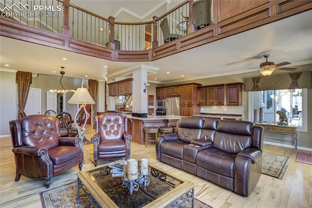 3271 Templeton Gap Road