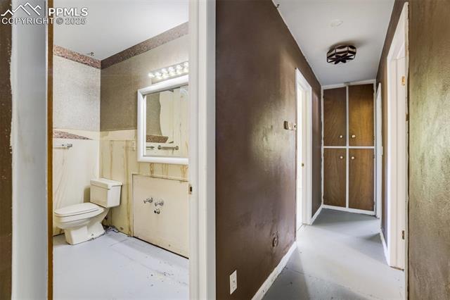 1608 Mount View Lane