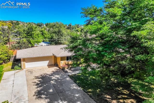 1608 Mount View Lane