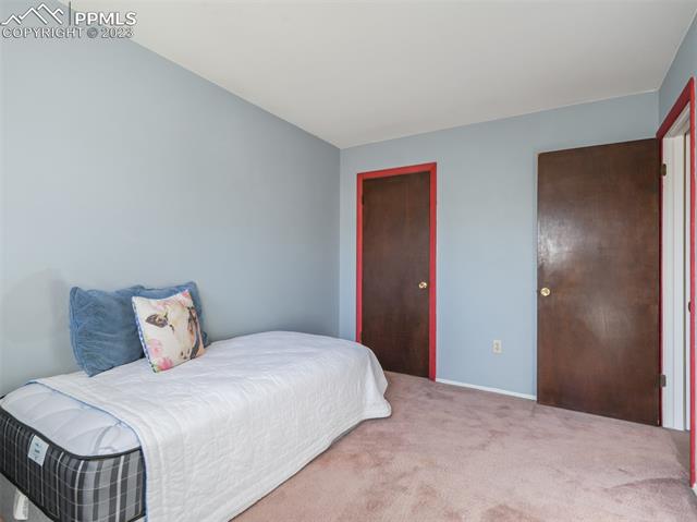 4746 S Gracemoor Circle