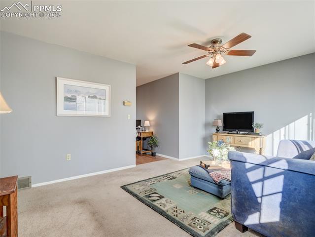 4746 S Gracemoor Circle