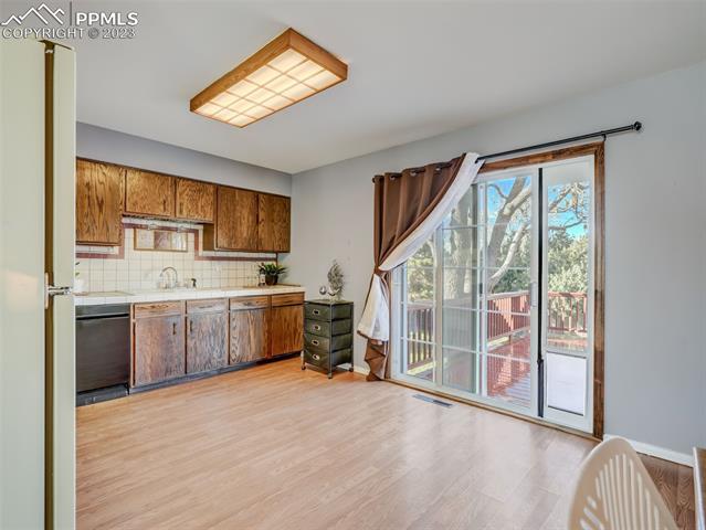 4746 S Gracemoor Circle