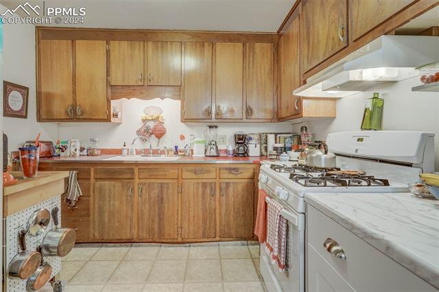 16-18 Mount Washington Drive