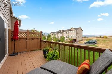 1046 Walters Point