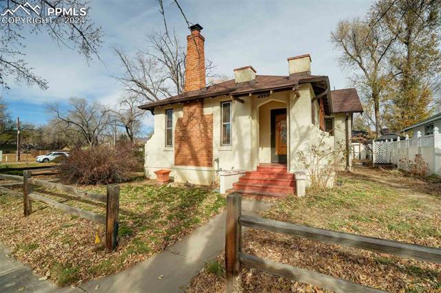 402 E Caramillo Street