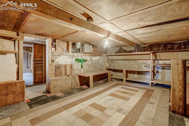 402 E Caramillo Street