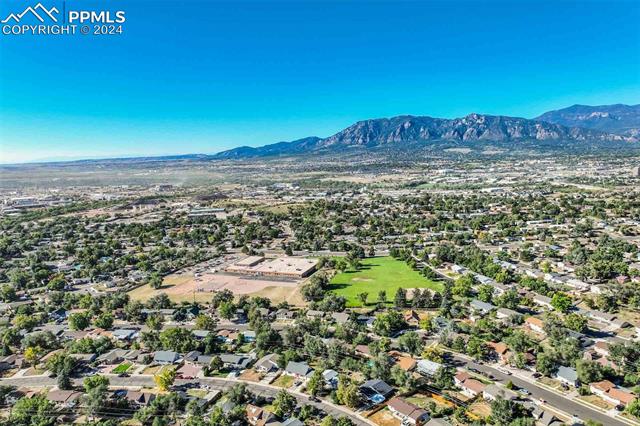 2124 Whitewood Drive