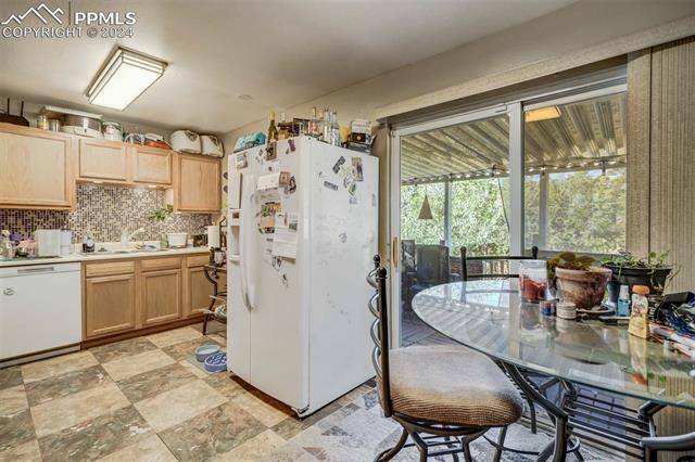 2124 Whitewood Drive