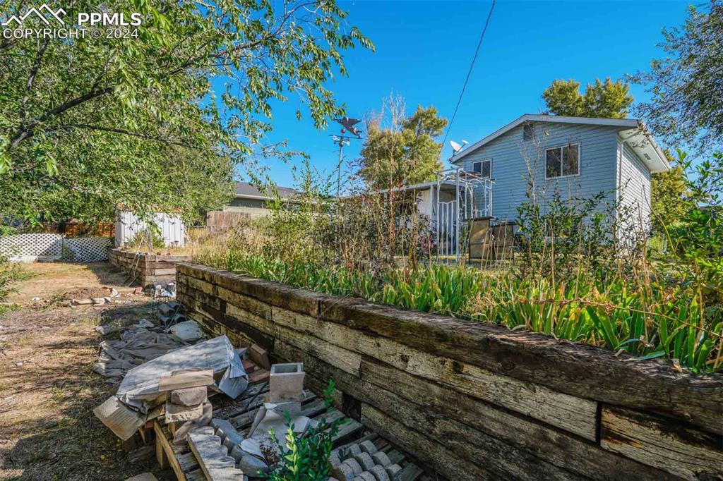 2124 Whitewood Drive
